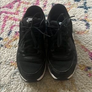 Nike Air Max women’s 7.5 EUC